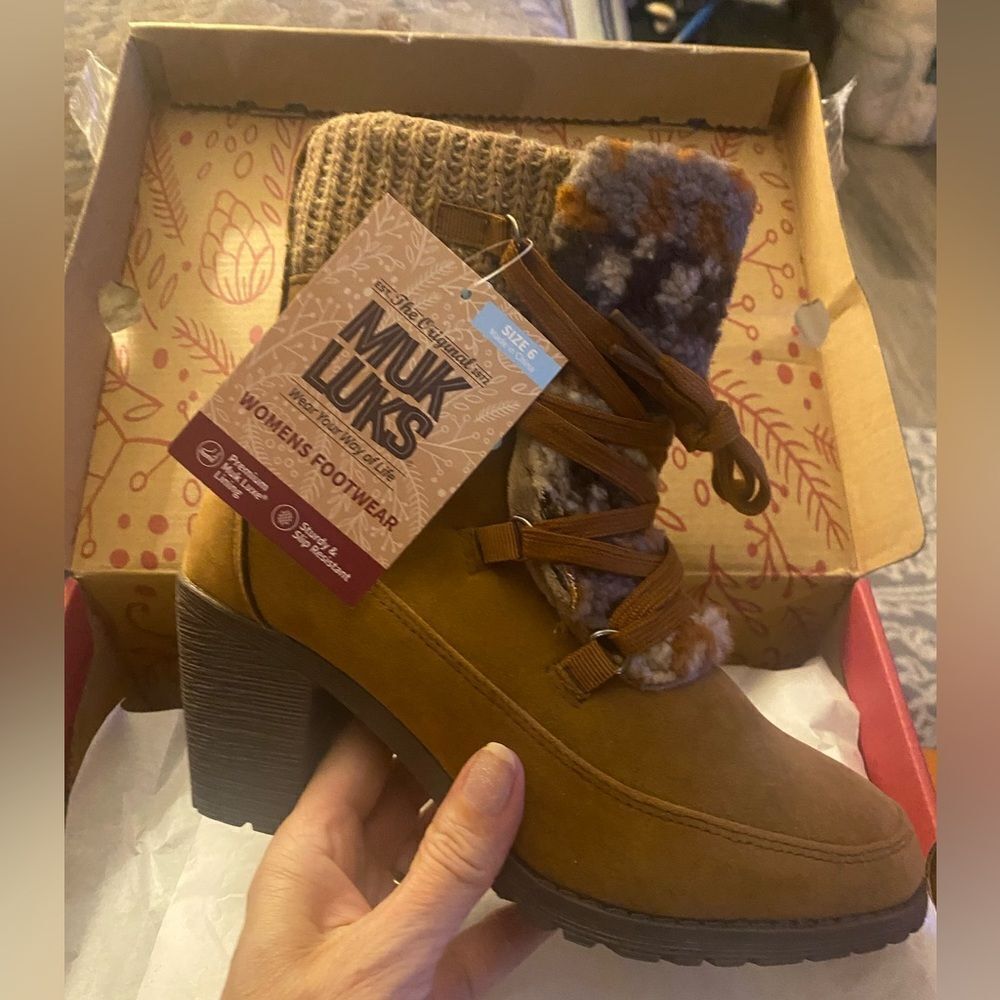 New Muk Luks Women’s Lacy Lilah Boots Sz 6